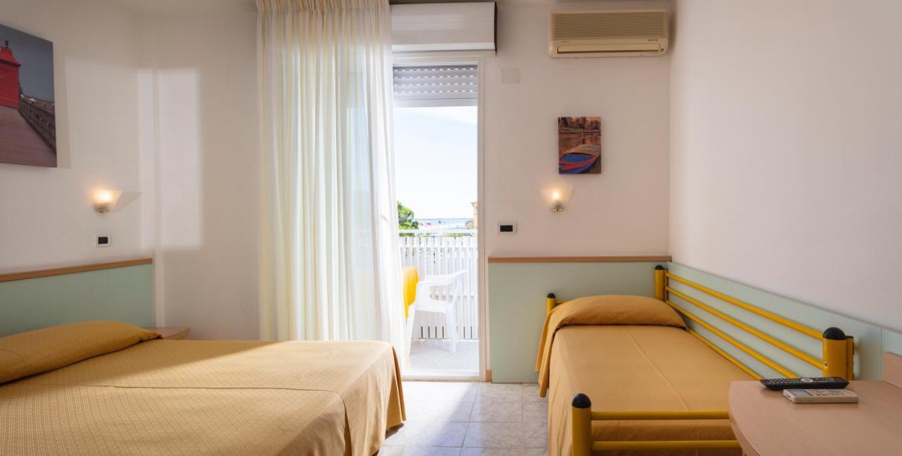 Hotel Pelikan Λινιάνο Σαμπιαντόρο Εξωτερικό φωτογραφία