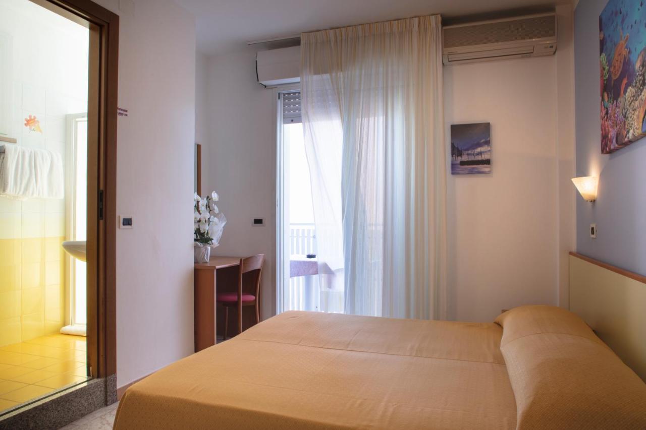 Hotel Pelikan Λινιάνο Σαμπιαντόρο Εξωτερικό φωτογραφία