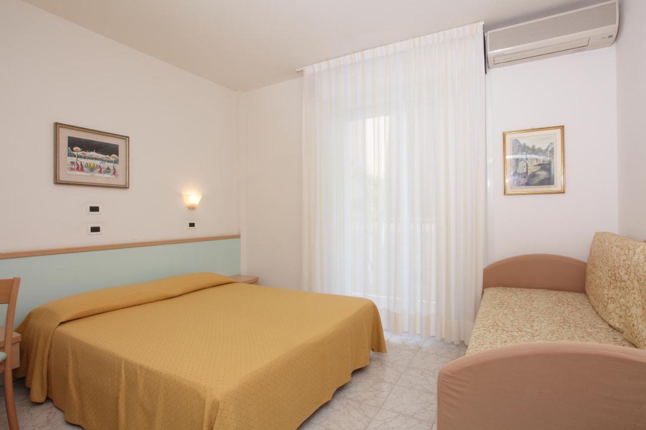Hotel Pelikan Λινιάνο Σαμπιαντόρο Εξωτερικό φωτογραφία