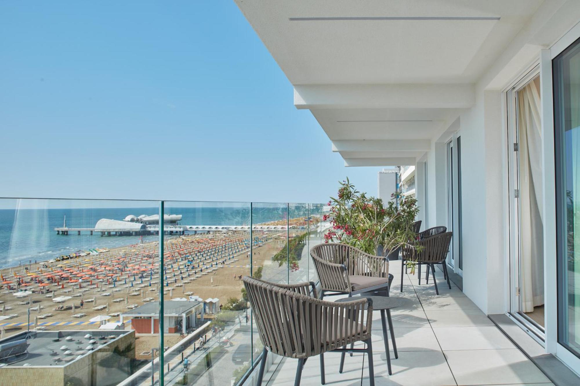 Hotel Pelikan Λινιάνο Σαμπιαντόρο Εξωτερικό φωτογραφία
