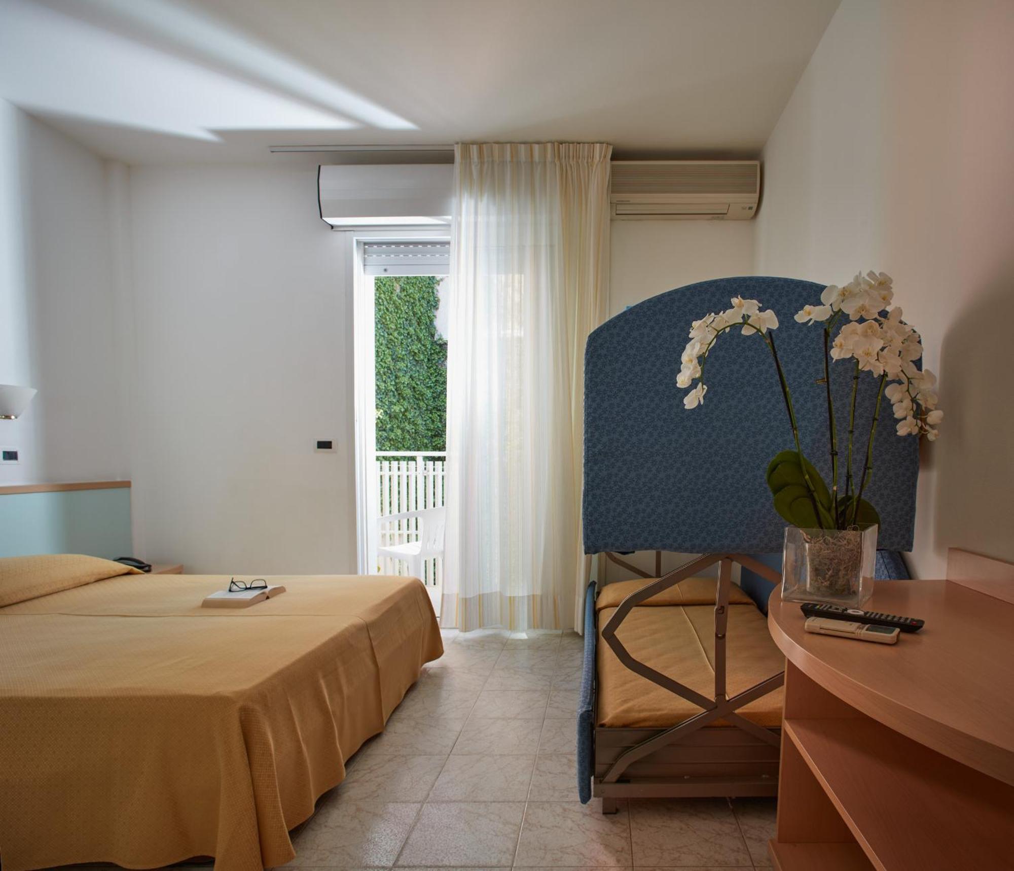 Hotel Pelikan Λινιάνο Σαμπιαντόρο Εξωτερικό φωτογραφία