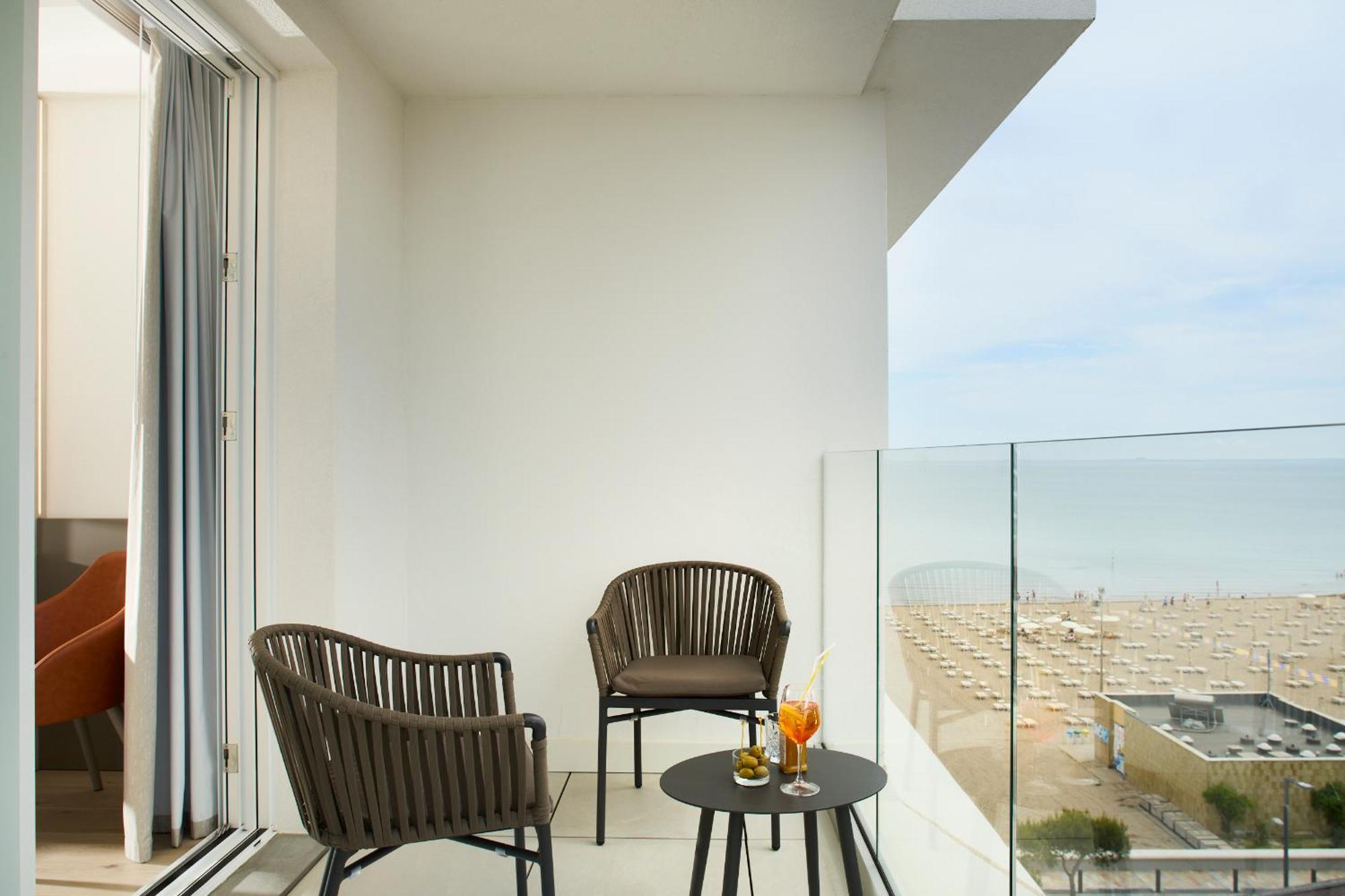 Hotel Pelikan Λινιάνο Σαμπιαντόρο Εξωτερικό φωτογραφία