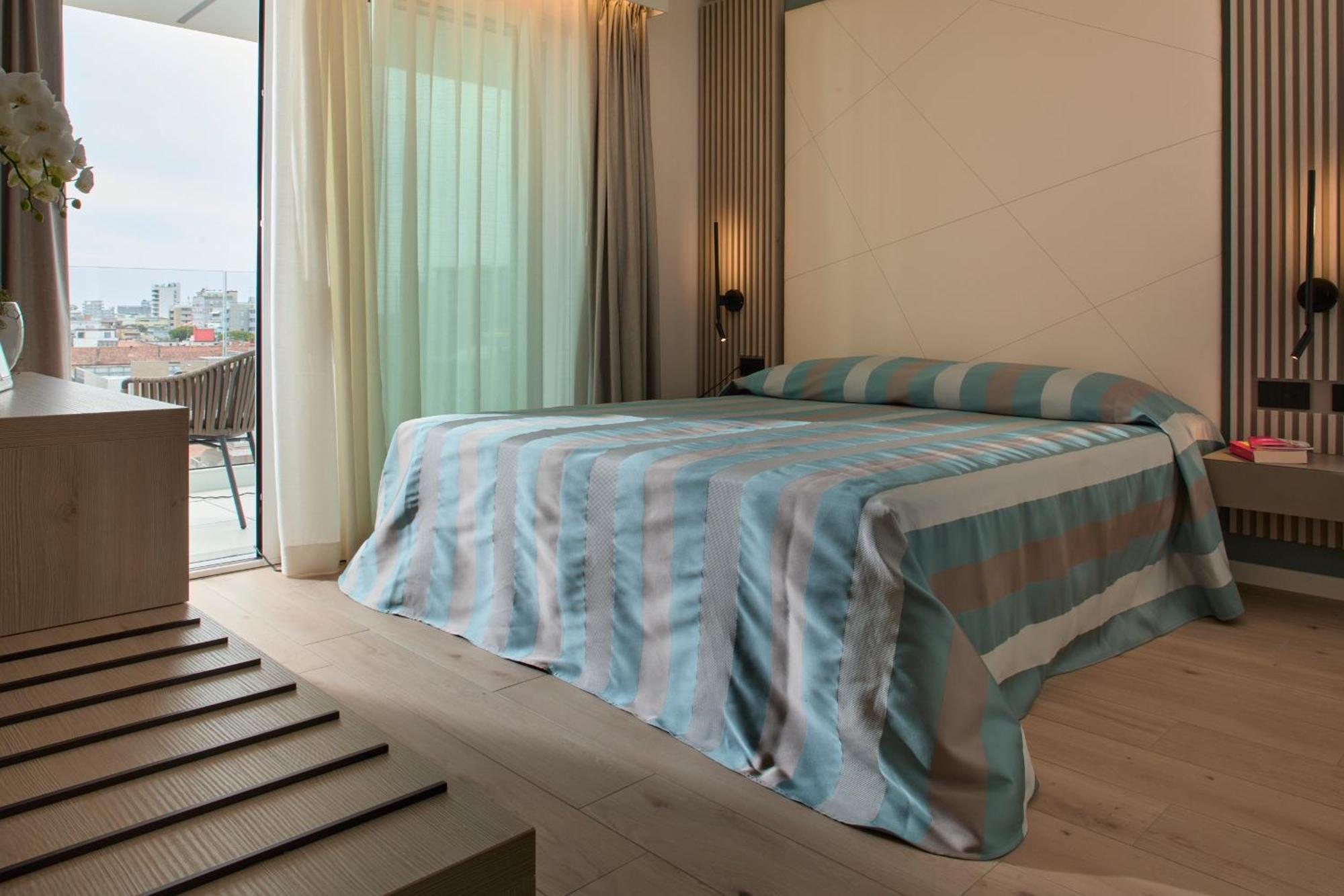 Hotel Pelikan Λινιάνο Σαμπιαντόρο Εξωτερικό φωτογραφία